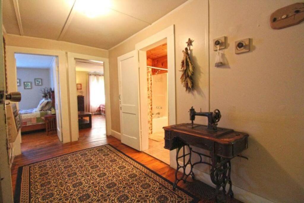 Creekside 1920'S Farmhouse Villa Bryson City Eksteriør billede